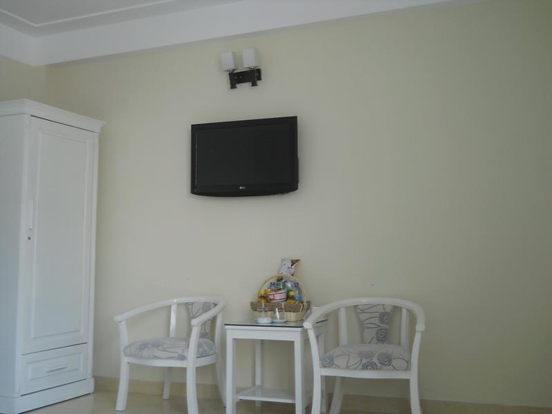 Phu Nhuan New Hotel - Hoang Cau - Hanoi — Photos 1